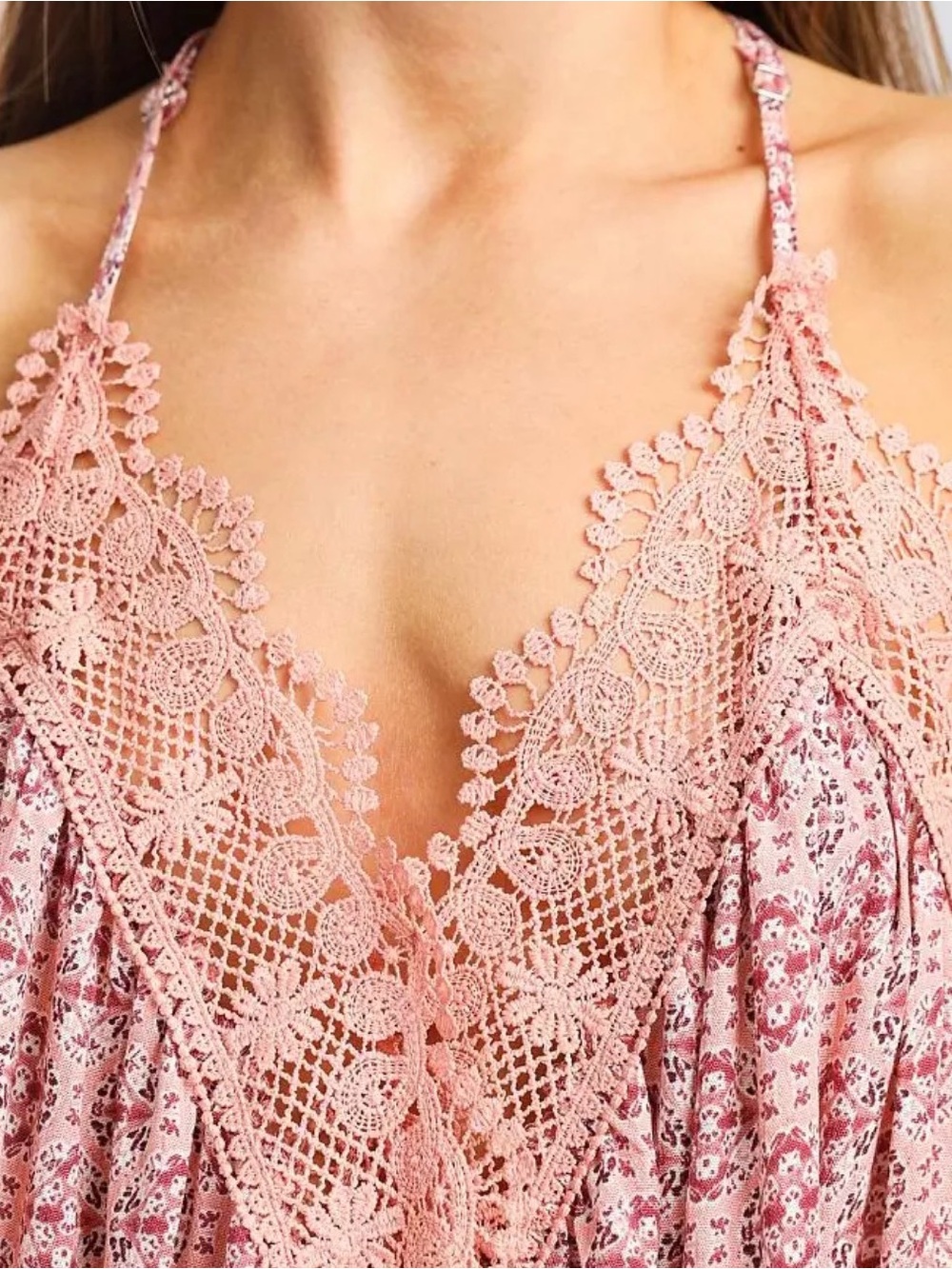 Daytrip Dusty Rose Floral Lace-Trim Tank - Picture 3 of 4